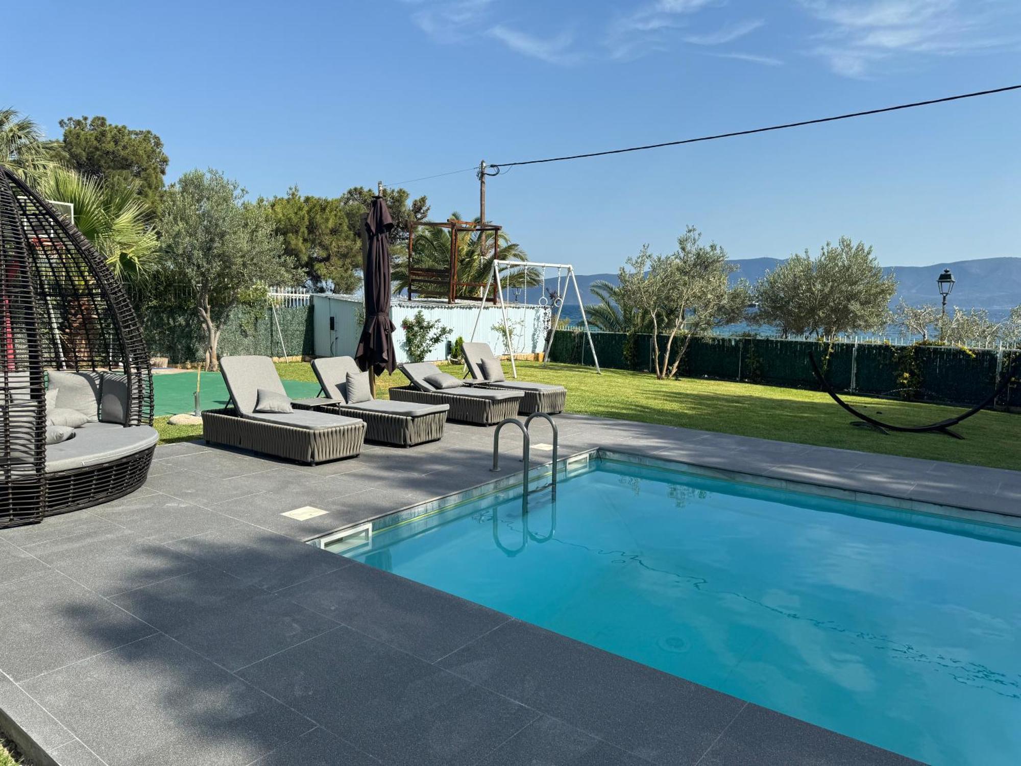 Zoza Luxury Villa Isthmia By The Sea With Private Pool Kalamáki Eksteriør billede