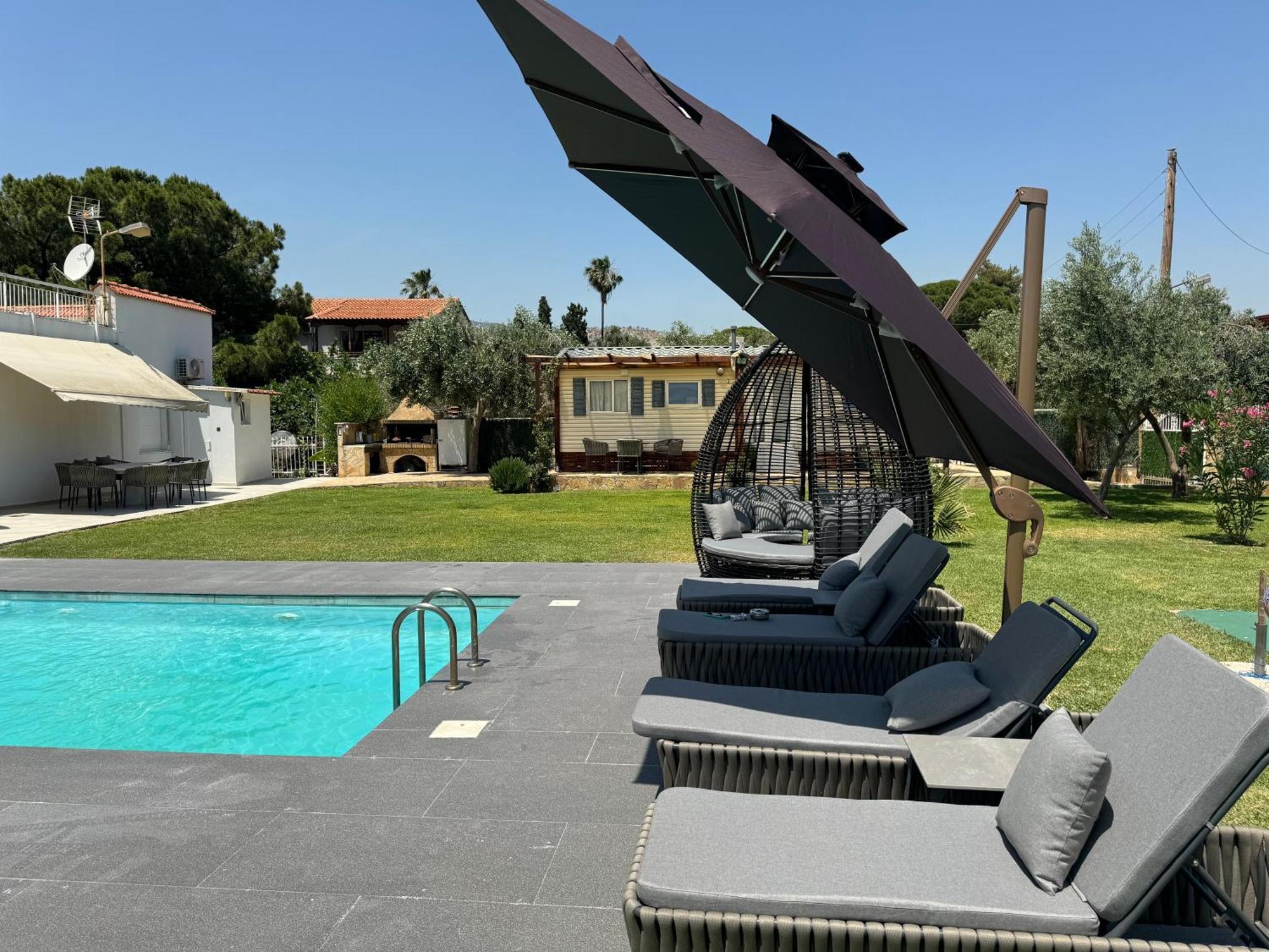 Zoza Luxury Villa Isthmia By The Sea With Private Pool Kalamáki Eksteriør billede